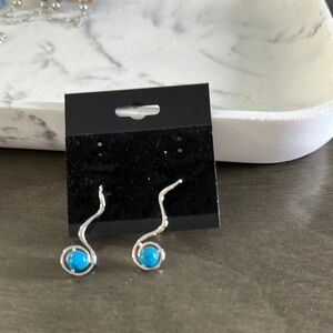 NIB Elegant Silver and Turquoise Earrings